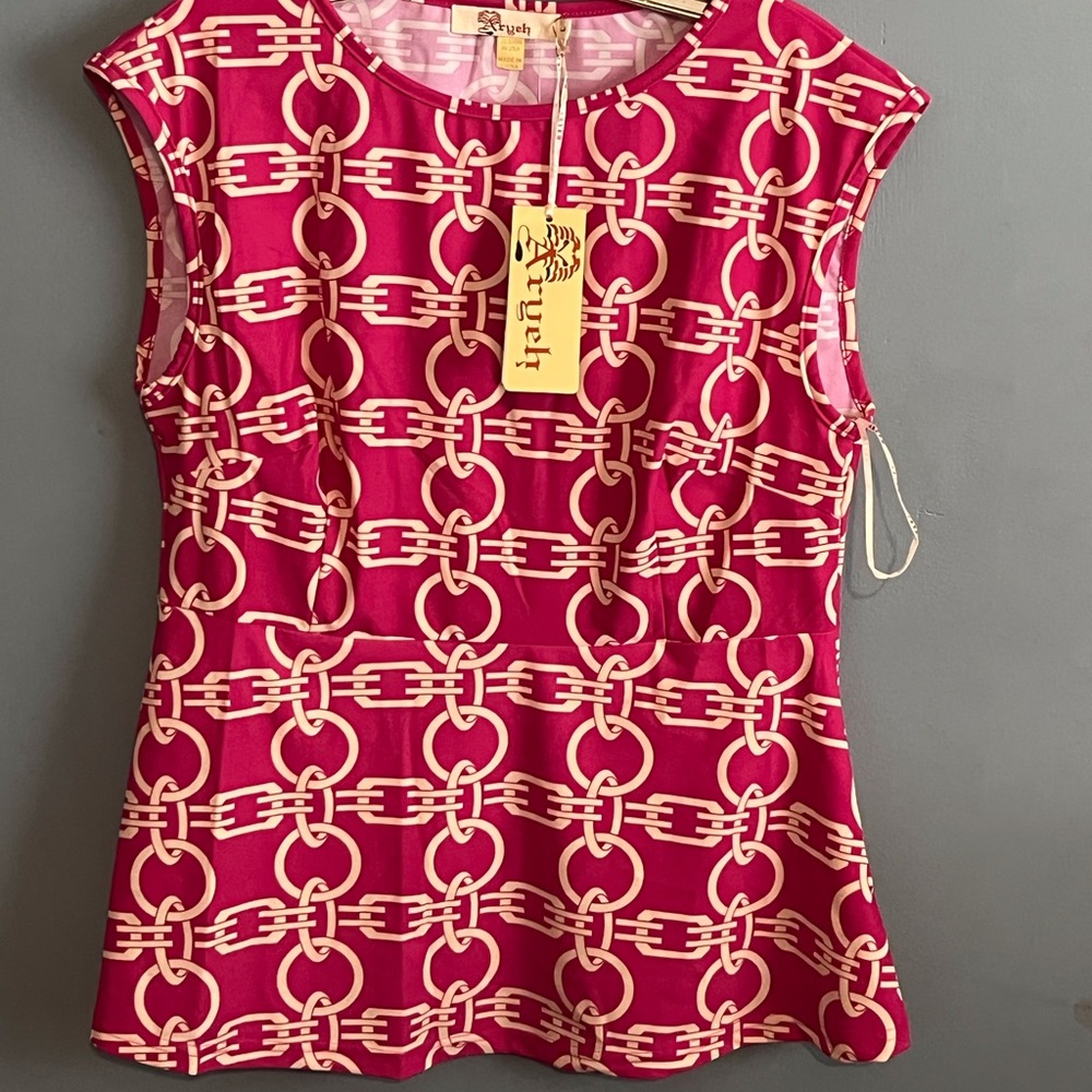 SELLING ARUEH BLOUSE 👚 FOR WOMEN SIZE LARGE COLOR PINK /CREAM SLEEVELESS BNWT